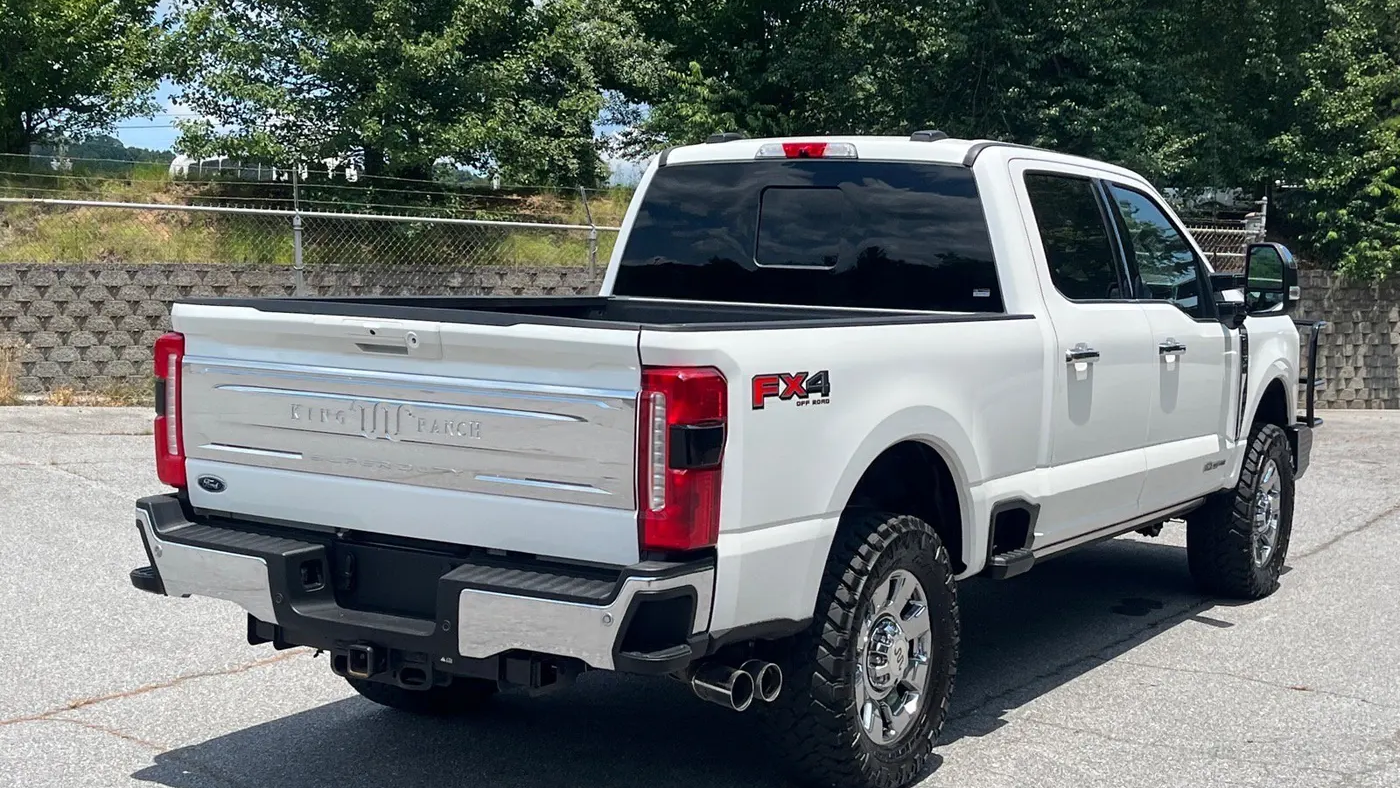 2025 Ford F-250 Super Duty Platinum