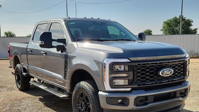2025 Ford F-250 Super Duty Platinum