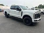2025 F-250 Super Duty Thumbnail 3
