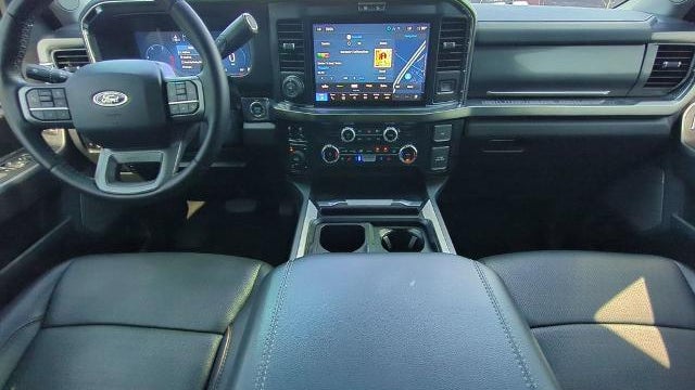 2025 Ford F-250 Super Duty XLT