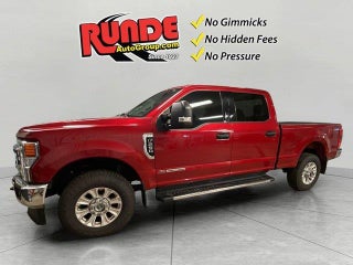 2020 Ford F-250 Super Duty with Rapid Red Metallic Tinted Clearcoat Exterior