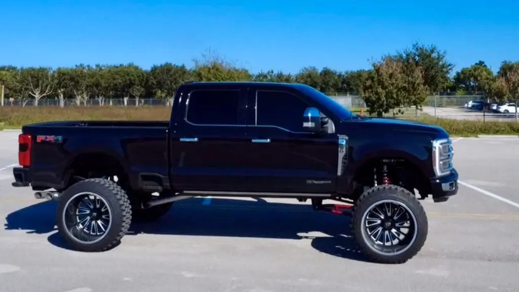 2024 Ford F-250 Super Duty XLT