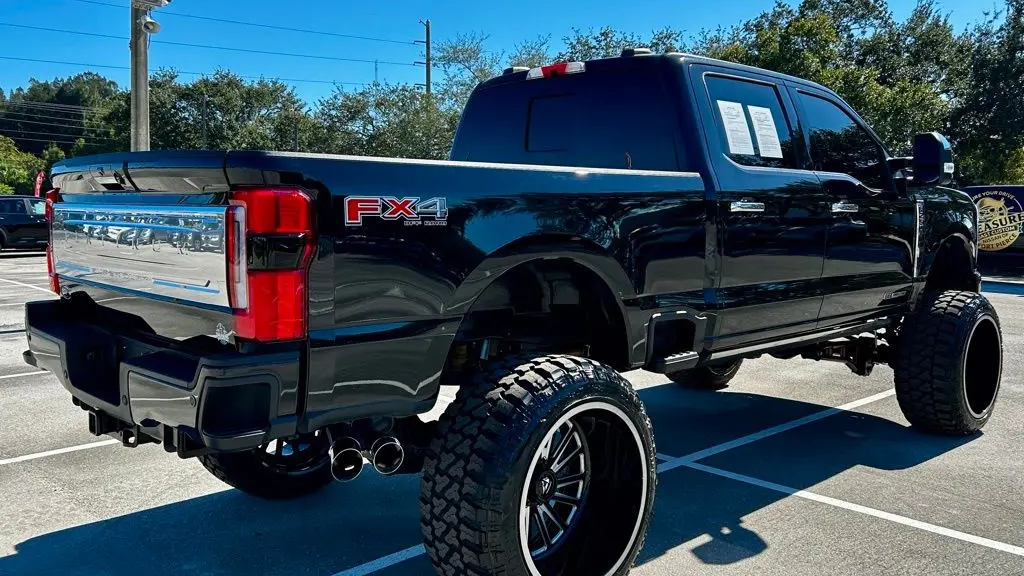 2024 Ford F-250 Super Duty XLT