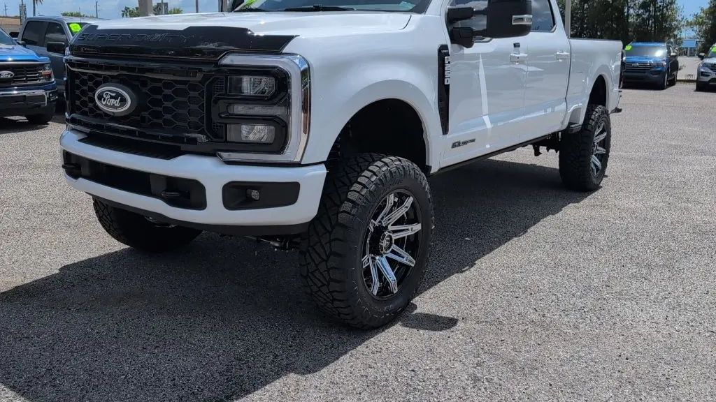 2025 Ford F-250 Super Duty XLT