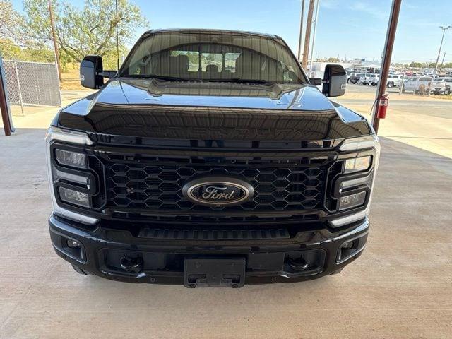 2025 Ford F-250 Super Duty Lariat — photo 1 of 24