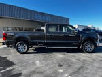 2024 F-250 Super Duty Thumbnail 2