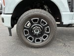 2025 F-250 Super Duty Thumbnail 14
