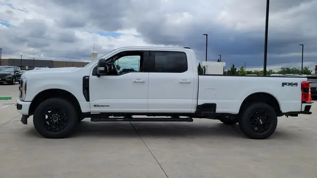 2025 Ford F-250 Super Duty Platinum
