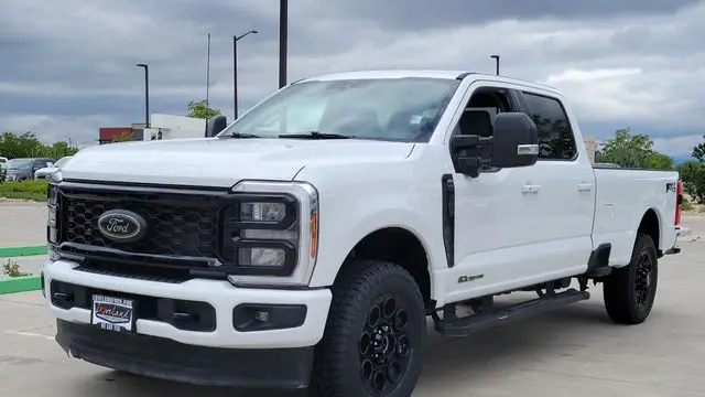 2025 Ford F-250 Super Duty Platinum