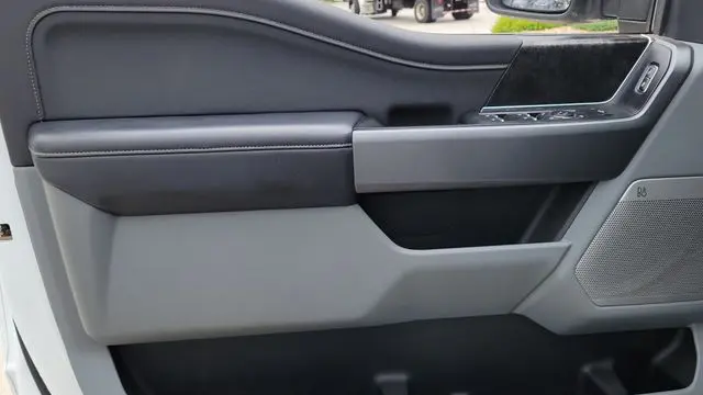 2025 Ford F-250 Super Duty Platinum