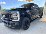 2023 F-250 Super Duty Thumbnail 3