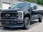 2023 F-250 Super Duty Thumbnail 2