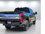 2024 F-250 Super Duty Thumbnail 3