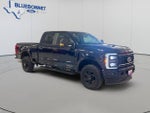 2025 F-250 Super Duty Thumbnail 3