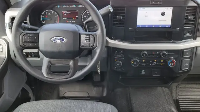2025 Ford F-250 Super Duty Platinum
