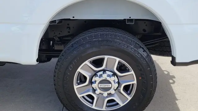 2025 Ford F-250 Super Duty Platinum