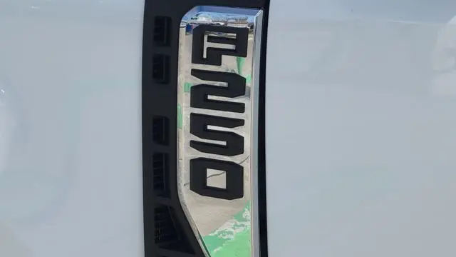 2025 Ford F-250 Super Duty Platinum