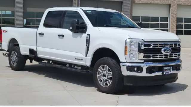 2025 Ford F-250 Super Duty Platinum
