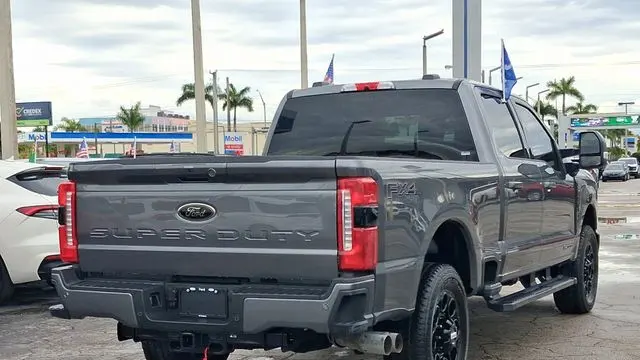 2025 Ford F-250 Super Duty Lariat