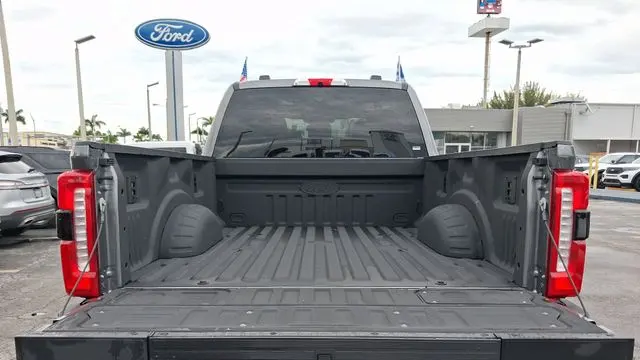 2025 Ford F-250 Super Duty Lariat