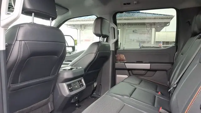 2025 Ford F-250 Super Duty Lariat