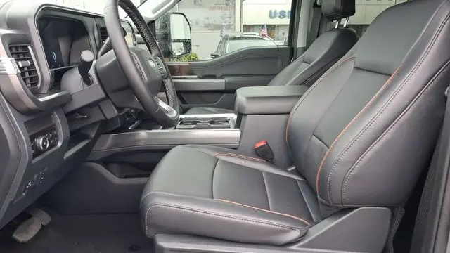2025 Ford F-250 Super Duty Lariat