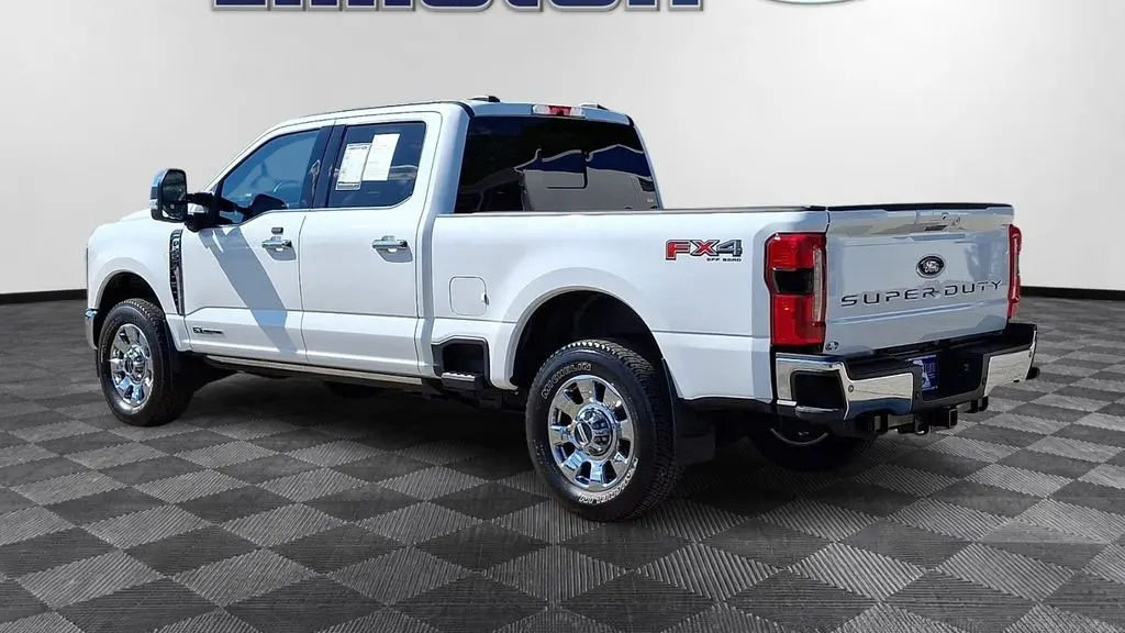 2025 Ford F-250 Super Duty Platinum