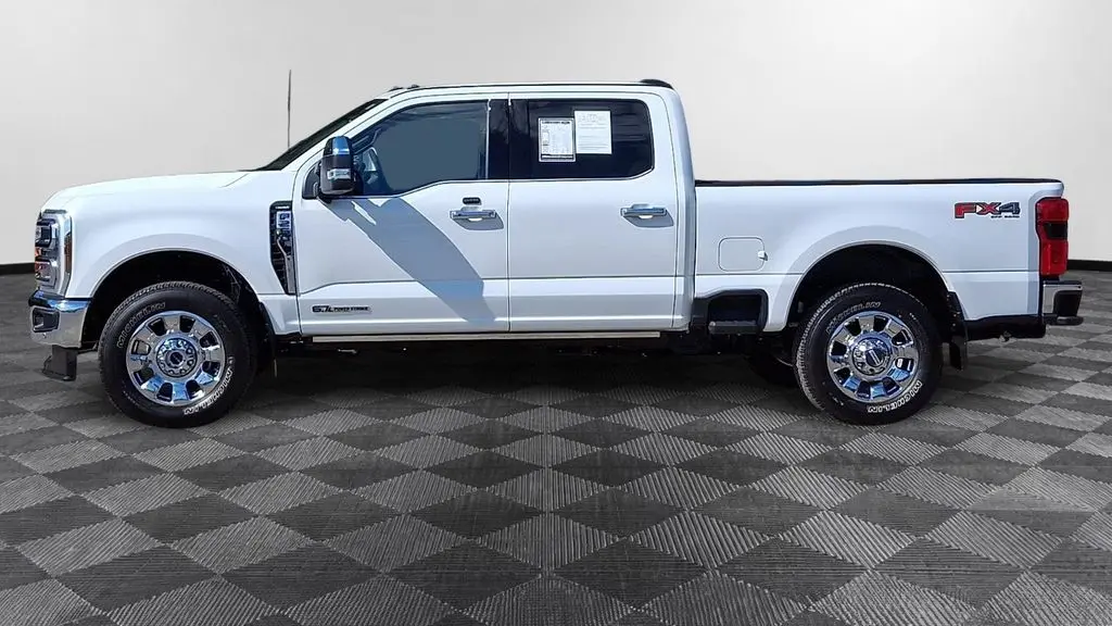 2025 Ford F-250 Super Duty Platinum