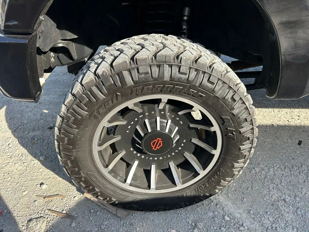 2021 Ford F-250 - $79,998