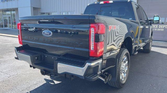 2024 Ford F-250 Super Duty Platinum