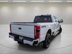 2024 F-250 Super Duty Thumbnail 4