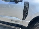 2024 F-250 Super Duty Thumbnail 3