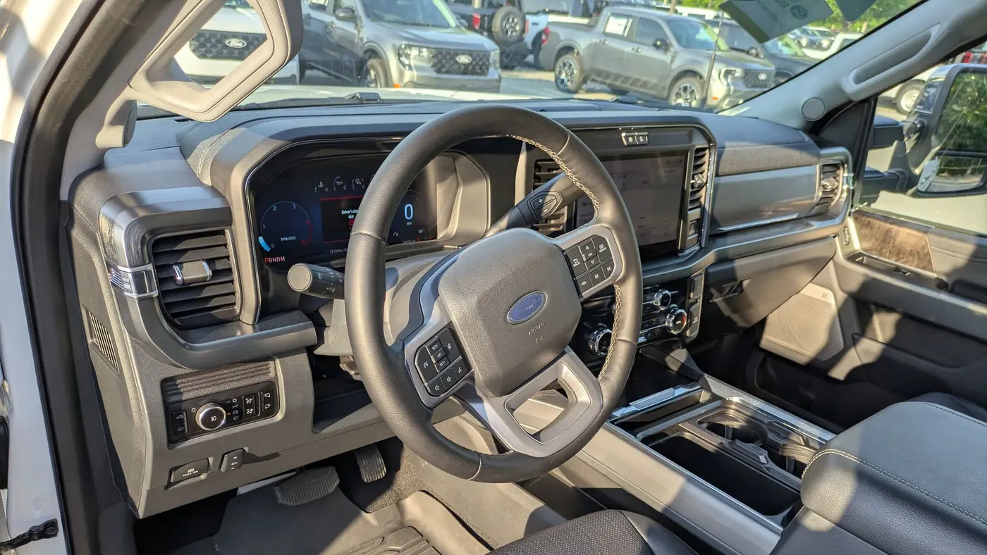 2025 Ford F-250 Super Duty XLT