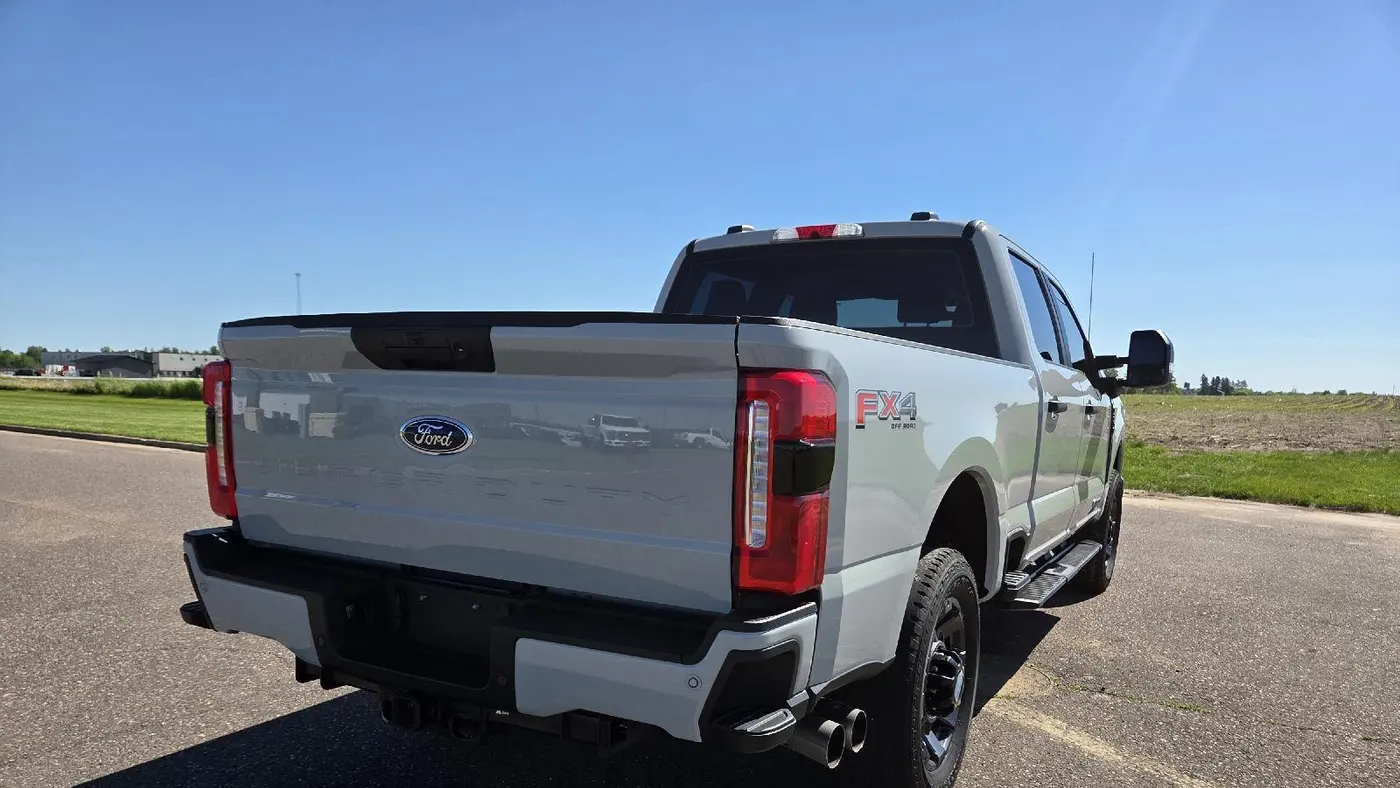 2025 Ford F-250 Super Duty XL