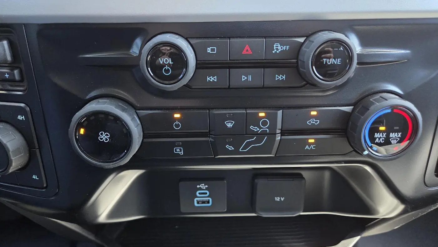 2025 Ford F-250 Super Duty XL