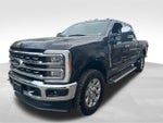 2023 F-250 Super Duty Thumbnail 3