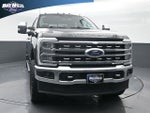 2024 F-250 Super Duty Thumbnail 2