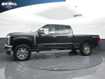 2024 F-250 Super Duty Thumbnail 4