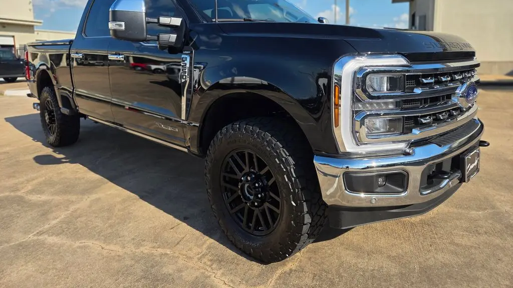 2025 Ford F-250 Super Duty Platinum