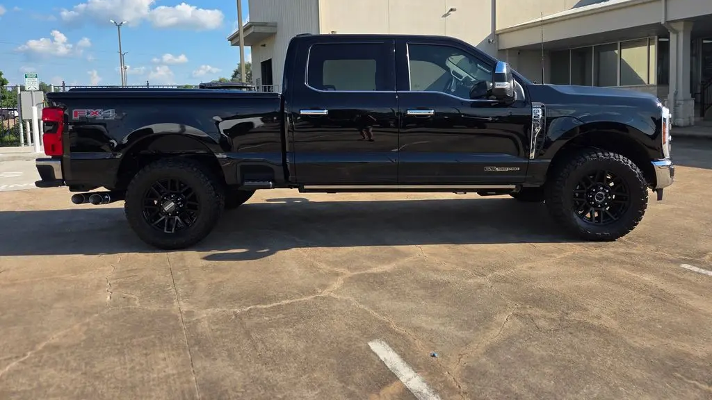 2025 Ford F-250 Super Duty Platinum