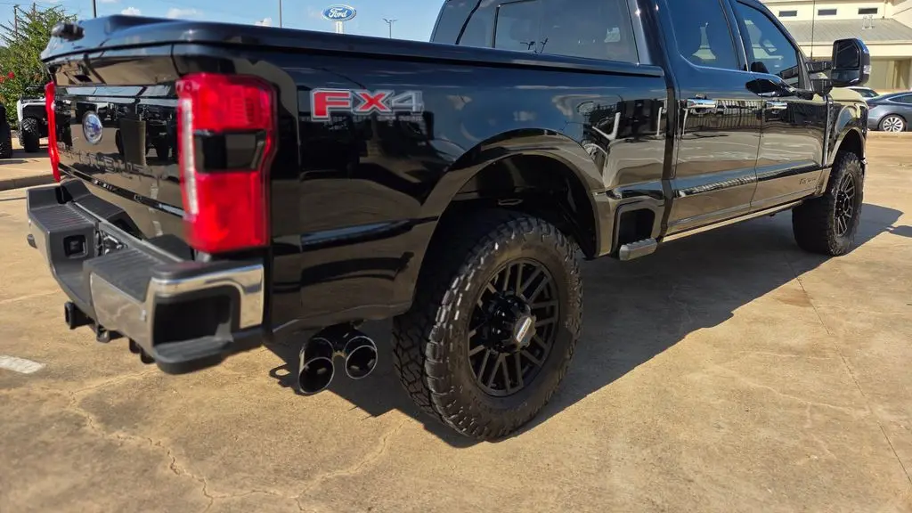 2025 Ford F-250 Super Duty Platinum