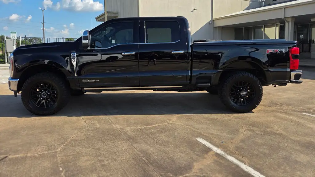 2025 Ford F-250 Super Duty Platinum