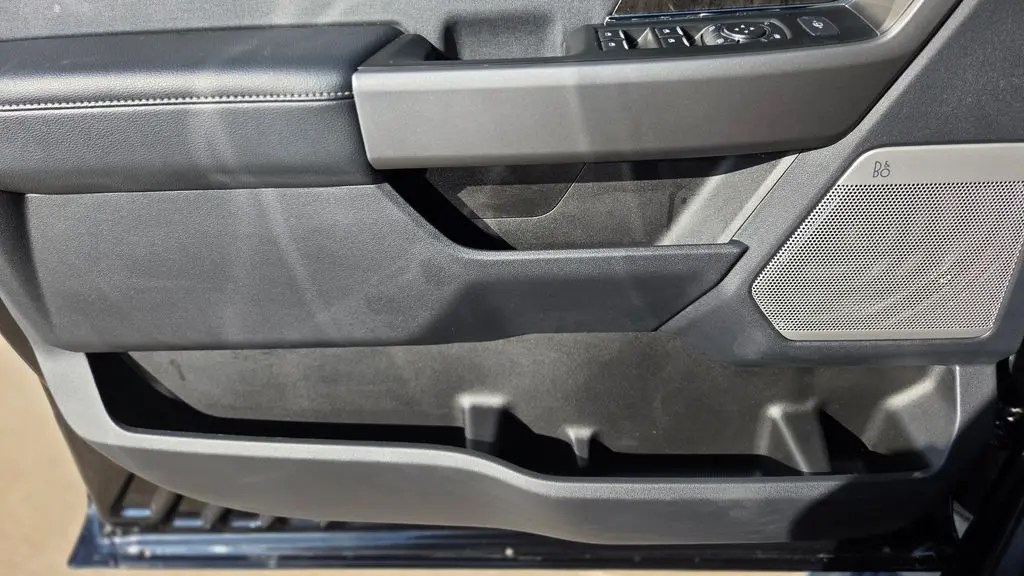 2025 Ford F-250 Super Duty Platinum