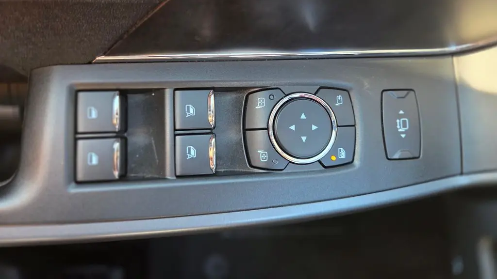 2025 Ford F-250 Super Duty Platinum
