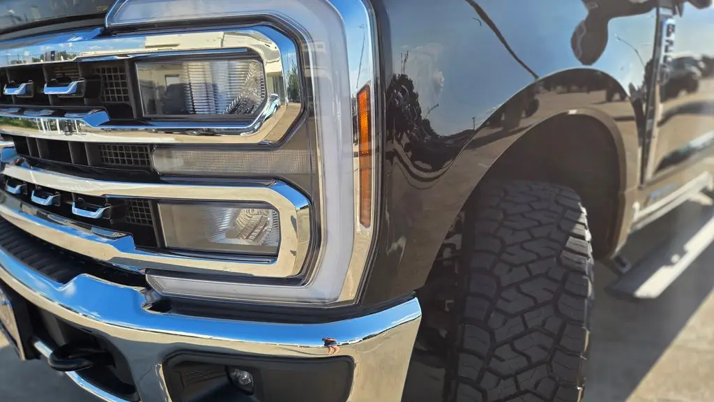2025 Ford F-250 Super Duty Platinum