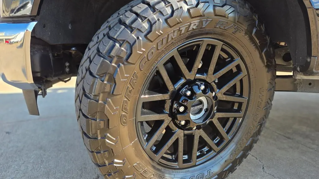 2025 Ford F-250 Super Duty Platinum