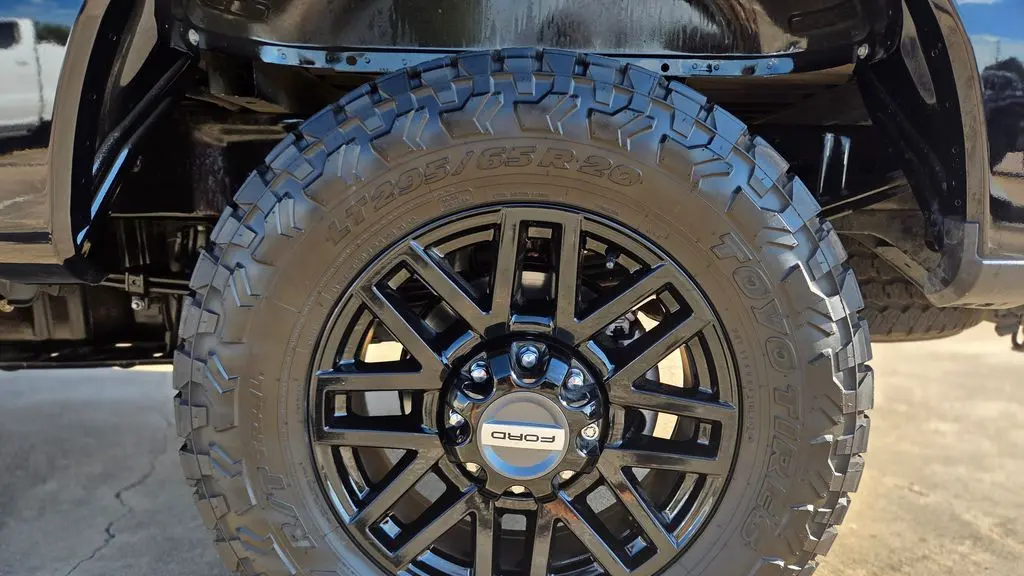 2025 Ford F-250 Super Duty Platinum