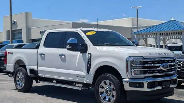 2025 Ford F-250 Super Duty Platinum