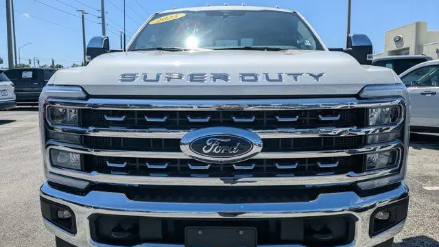2025 Ford F-250 Super Duty Platinum