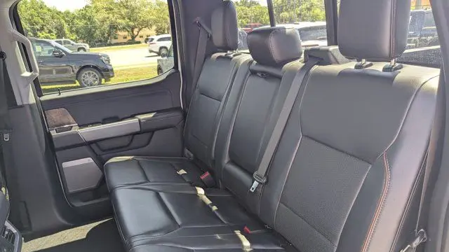 2025 Ford F-250 Super Duty Platinum